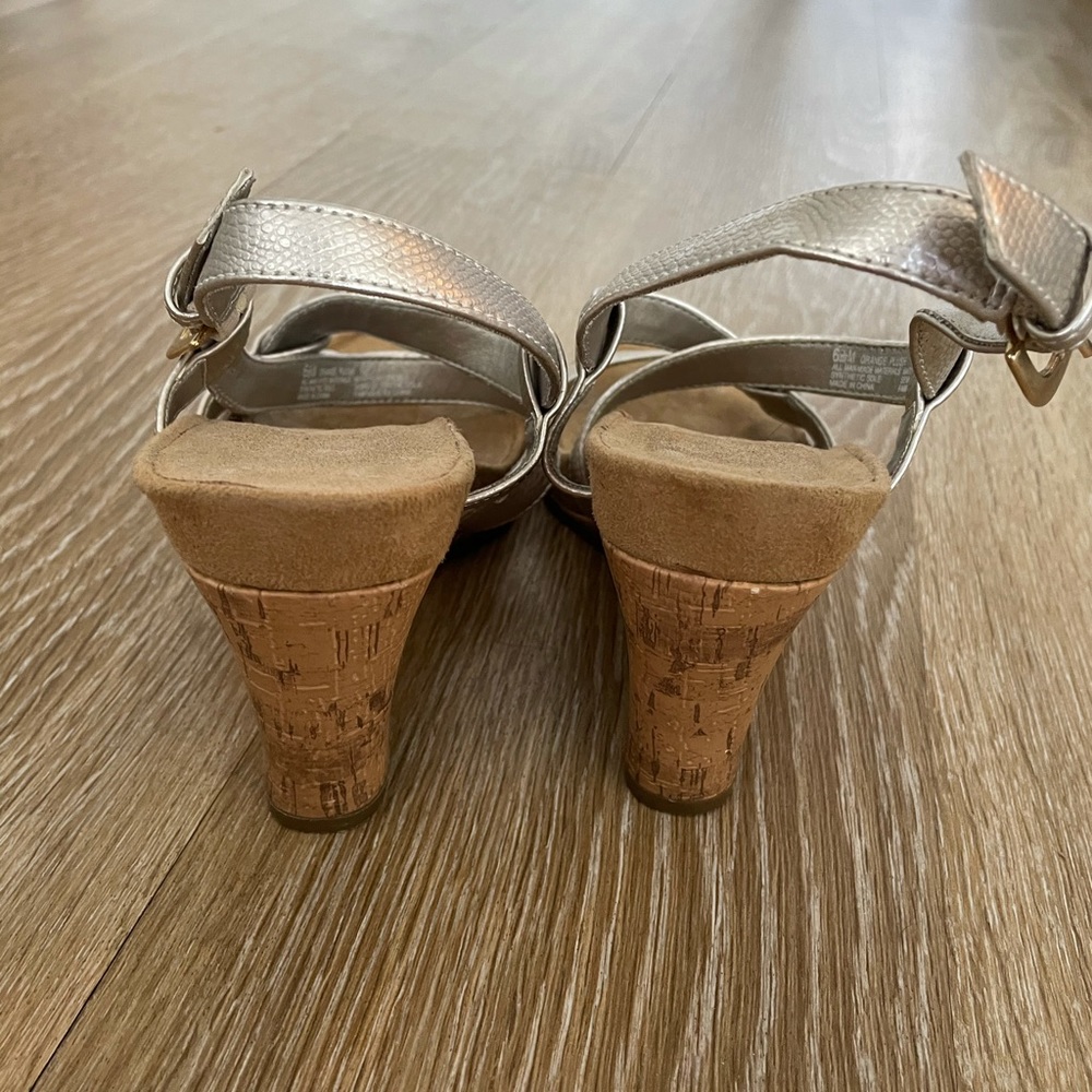 Wedges - Picture 6 of 7
